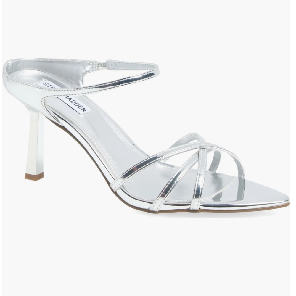🆕 Steve Madden ‘Lexani’ silver metallic heels